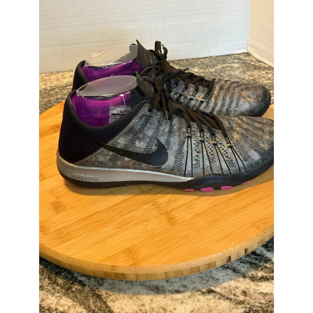 Nike Free TR 6 Womens Training Shoes Black Silver Purple 849805-002 Size 9